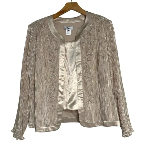 Patra 16 plus size elegant formal cream 2 piece jacket and top set - Picture 3 of 9